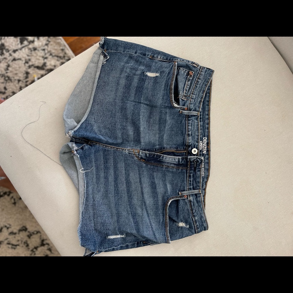 Levi’s shorts